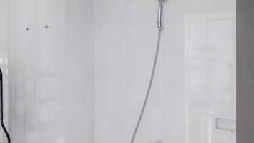 Room | Bathroom | Shower, free toiletries, towels