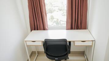 1 bedroom, free WiFi, bed sheets