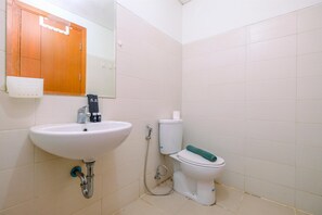 ห้องพัก | ห้องน้ำ | ฝักบัว, ของใช้ในห้องน้ำฟรี, ผ้าเช็ดตัว, ยาสระผม