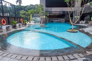 Outdoor pool - Spacious And Nice 2Br At L'Avenue Pancoran Apartment (Jakarta)
