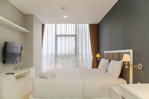 Room | 2 bedrooms, free WiFi, bed sheets - Spacious And Nice 2Br At L'Avenue Pancoran Apartment (Jakarta)