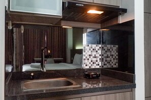 Room | Dapur peribadi | Peti sejuk, dapur, alat memasak/pinggan mangkuk/perkakas dapur 