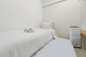 Room | 2 bedrooms, free WiFi, bed sheets - Comfort 2Br Apartment At Bassura City (Jakarta)