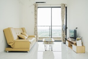 Interior - Elegant And Strategic 2Br Sky House Bsd Apartment (Pagedangan)