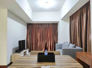 Interior - Big And Comfy 3Br At Vida View Apartement (Makassar)