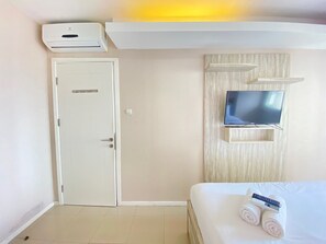 Interior - Nice And Cozy 2Br Apartment At Parahyangan Residence (Bandung)