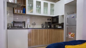 Private kitchen - Edmor Premier by Edmor Suites (Nairobi)