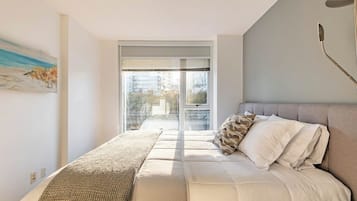 1 habitación, tabla de planchar con plancha, wifi y ropa de cama