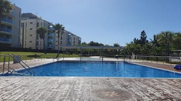 Indendørs pool, udendørs pool