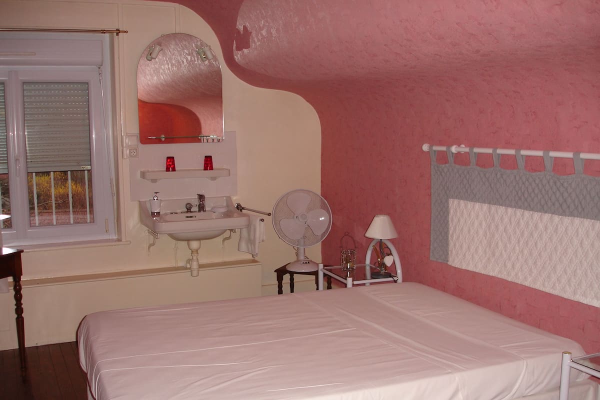 Premium bedding, free WiFi, bed sheets