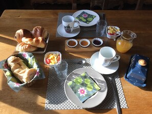 Petit-déjeuner continental compris tous les jours