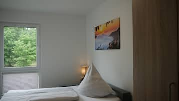 Comfort Apartment | 1 bedroom, hypo-allergenic bedding, blackout curtains, soundproofing