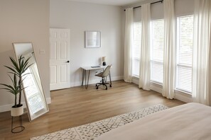 3 bedrooms, iron/ironing board, travel crib, free WiFi