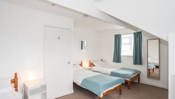 Mökki | 3 makuuhuonetta, yksilöllisesti sisustettu, yksilöllisesti kalustettu