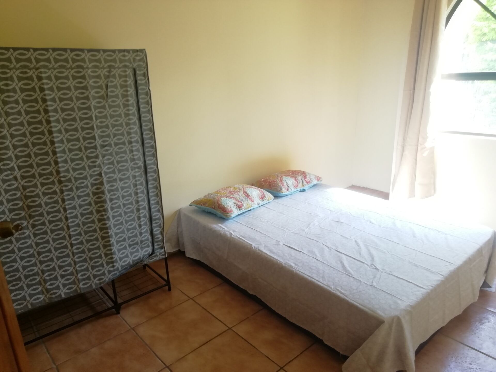 舒適客房 | 書桌、免費無線上網