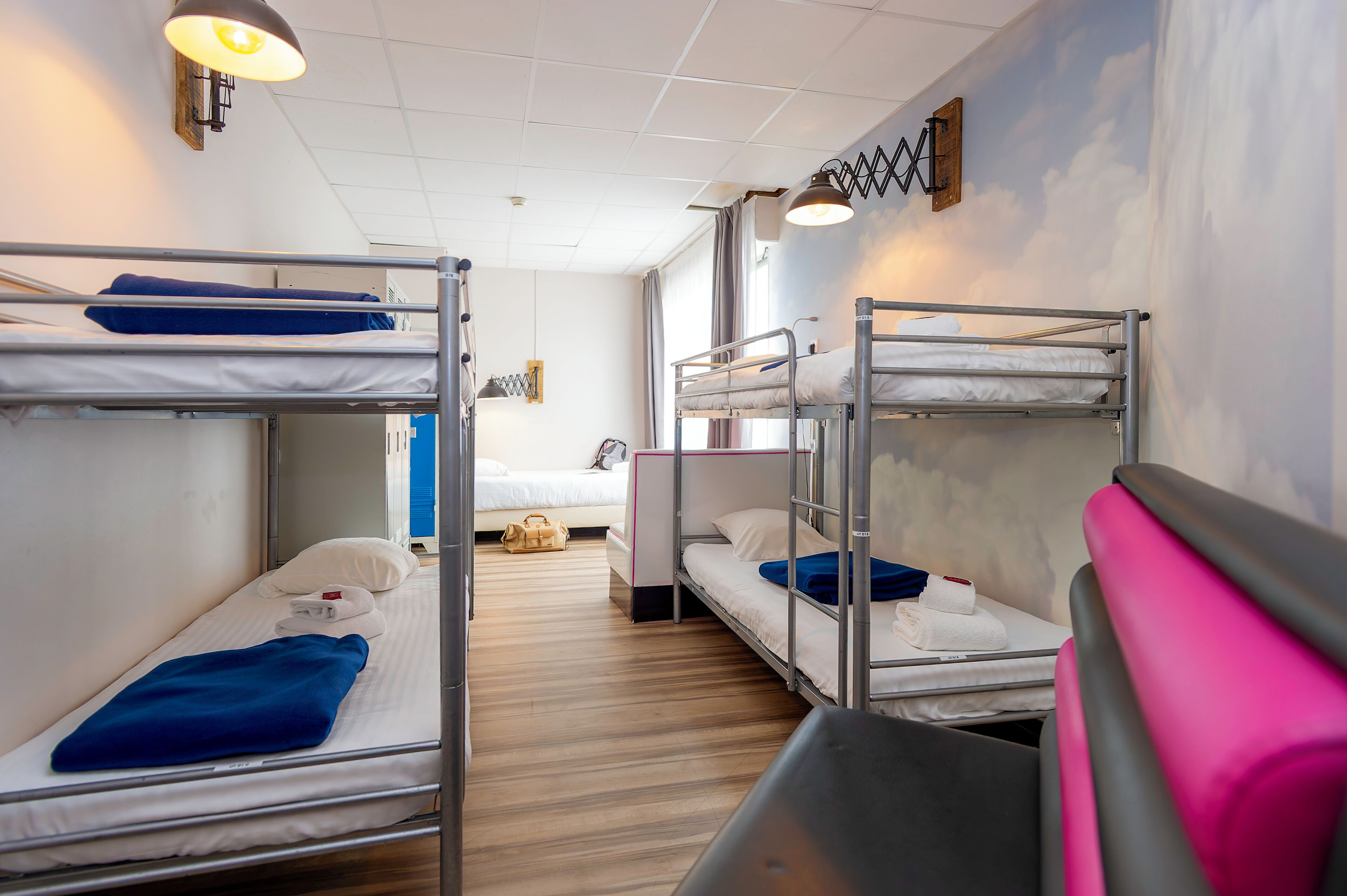 Slaapzaal | Luxe beddengoed, verduisterende gordijnen, geluiddichte muren
