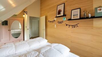 4 Schlafzimmer, Bügeleisen/Bügelbrett, WLAN, Bettwäsche