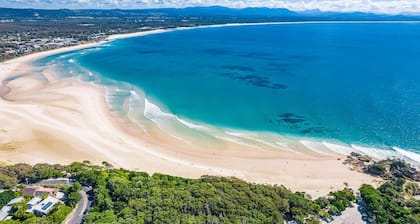 Calinda Sol 6 - Byron beachside perfection.... best location!