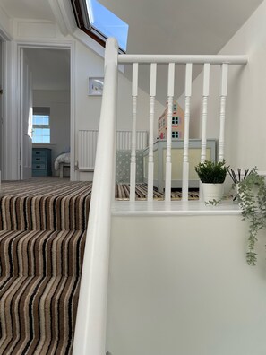 3 chambres, fer et planche à repasser, lit parapluie, Wi-Fi gratuit