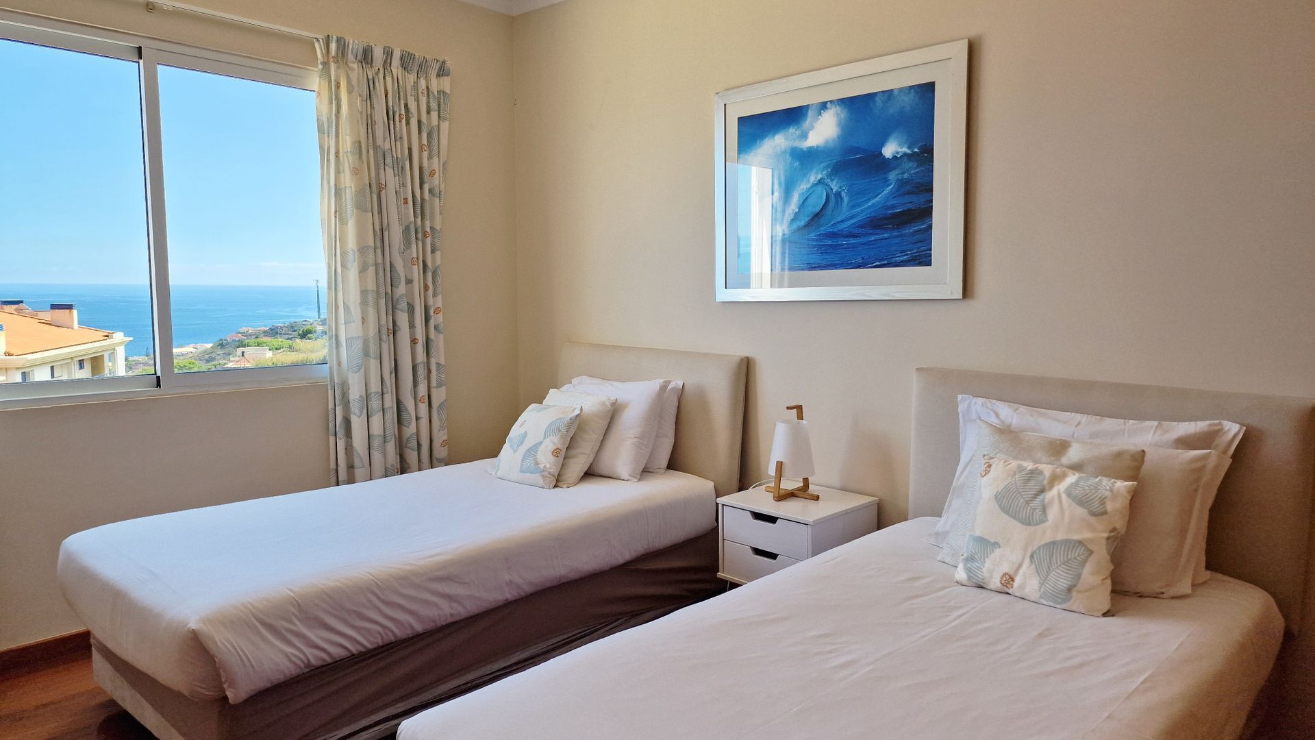 2 chambres, fer et planche à repasser, Wi-Fi gratuit, draps fournis