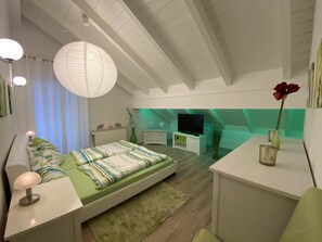 3 Schlafzimmer, Reisekinderbett, WLAN, Bettwäsche