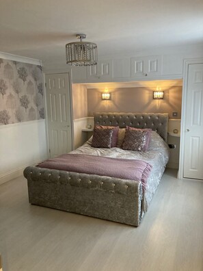 1 Schlafzimmer, kostenloses WLAN, Bettwäsche