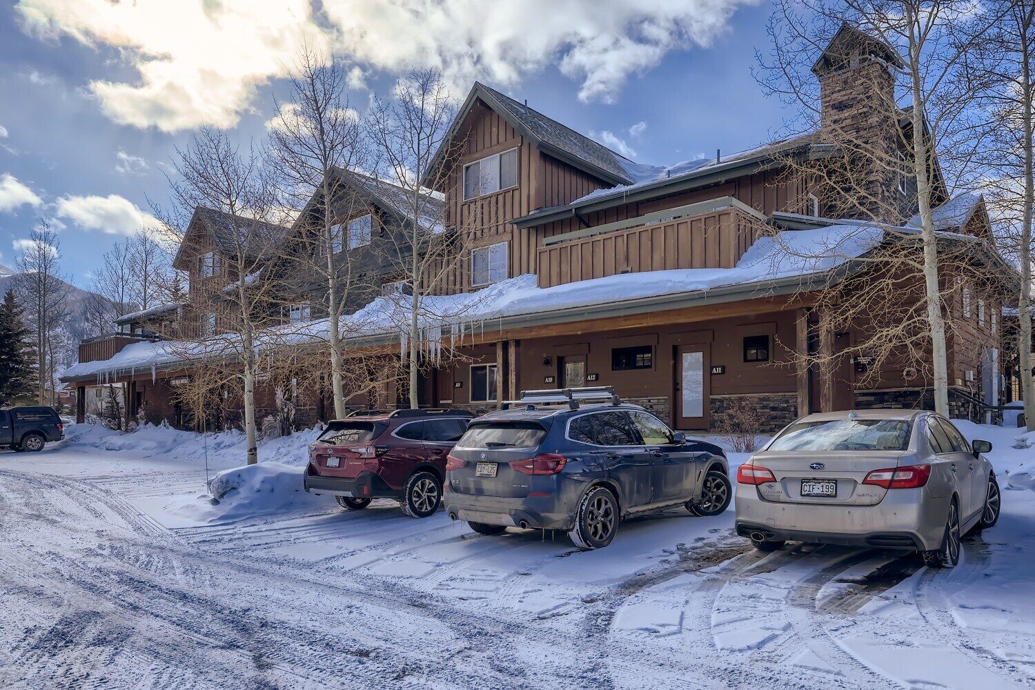 Well Maintained 2 Bedroom Plus Loft Condo close to Lake Dillon!!