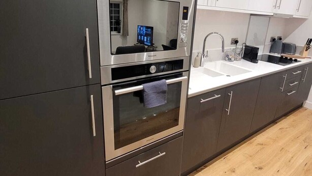 Deluxe Apartment | Private kitchen - Luxury 2 Bed Flat In The Heart Of Rochester (Rochester)