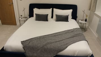 Iron/ironing board, free WiFi