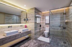 Articles de toilette gratuits, chaussons, serviettes fournies, savon