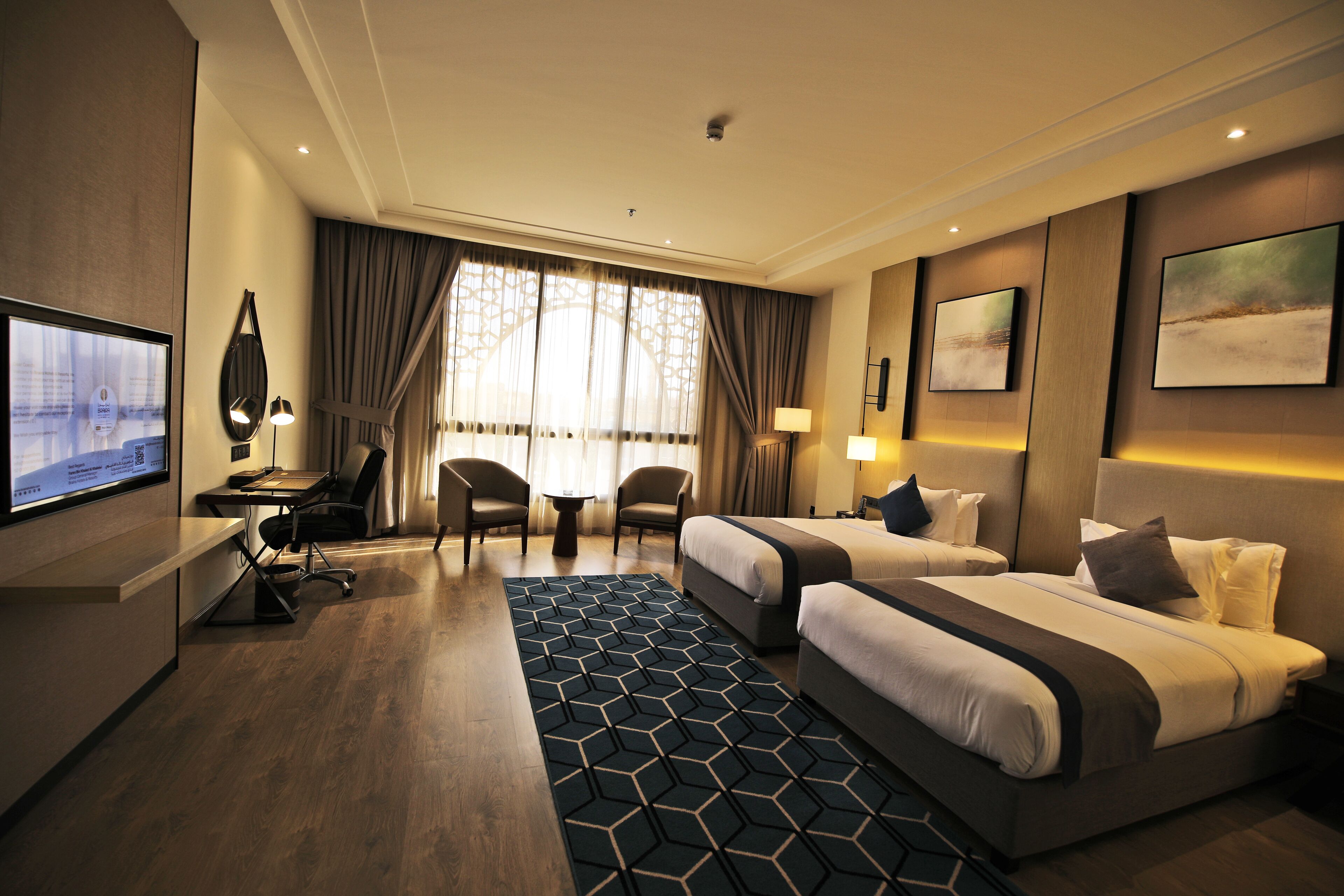 ميني بار وواي فاي مجانًا وملاءات أسرّة