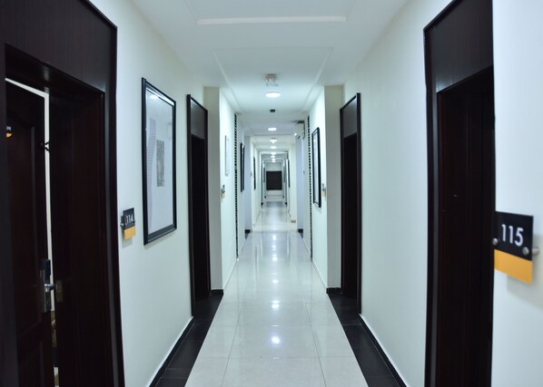 Terrace/patio - Geneva Continental Hotel (Awka)