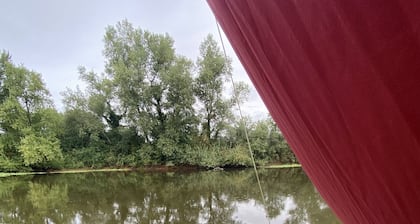 Toue cabanée spa