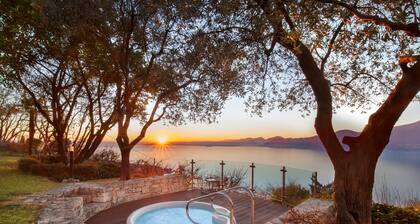 Villetta Blue Panorama With Private Jacuzzi