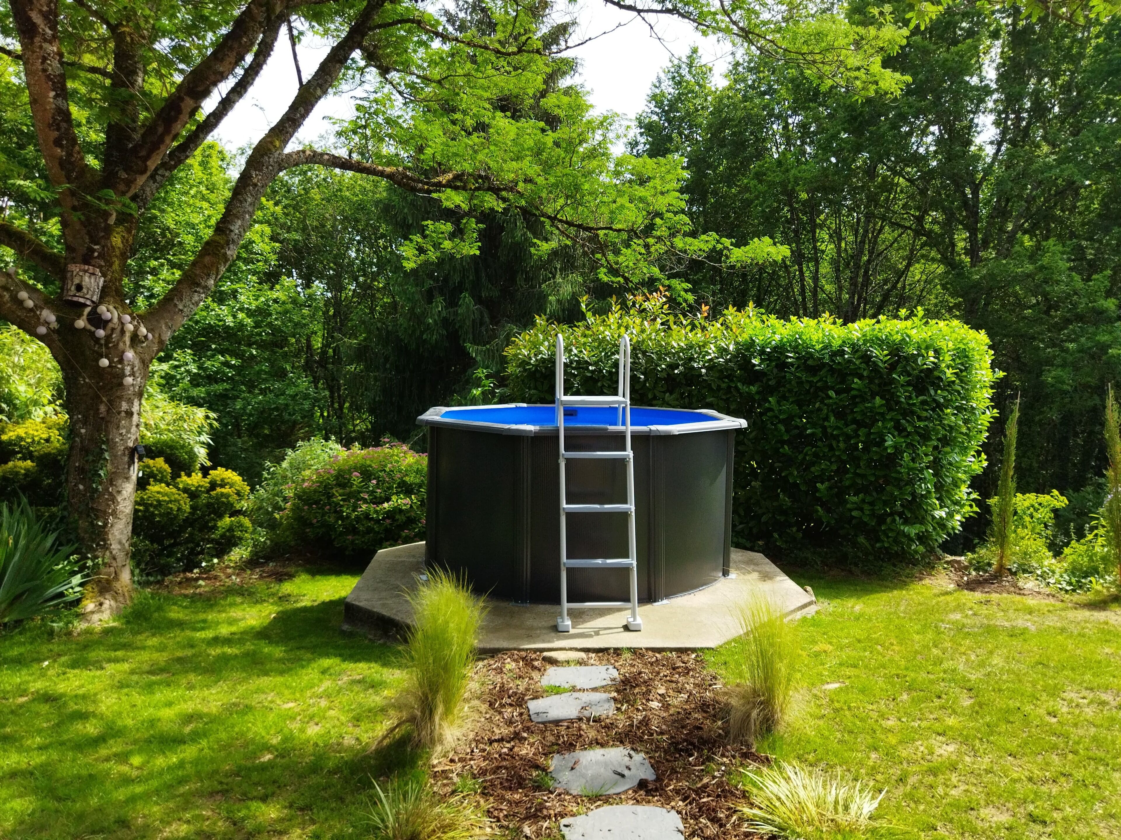 Baignoire à remous extérieure