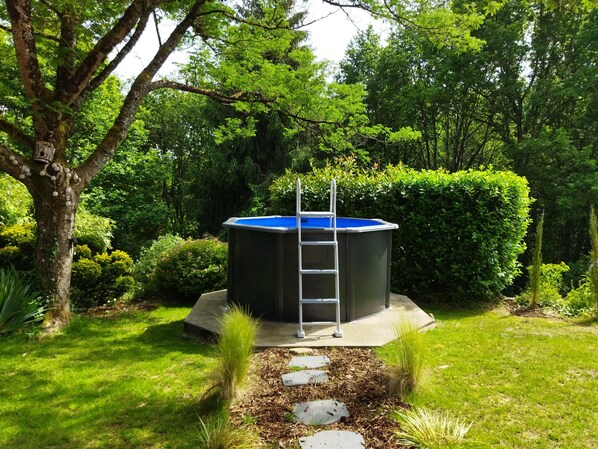Tina de hidromasaje al aire libre