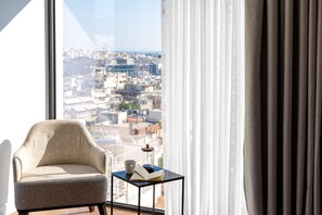 Panoramic Suite | Premium bedding, pillowtop beds, minibar, in-room safe - Neoma  (Athens)