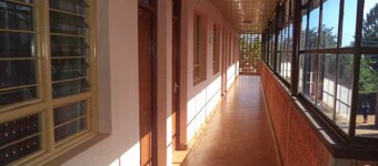 Esstana Hotel