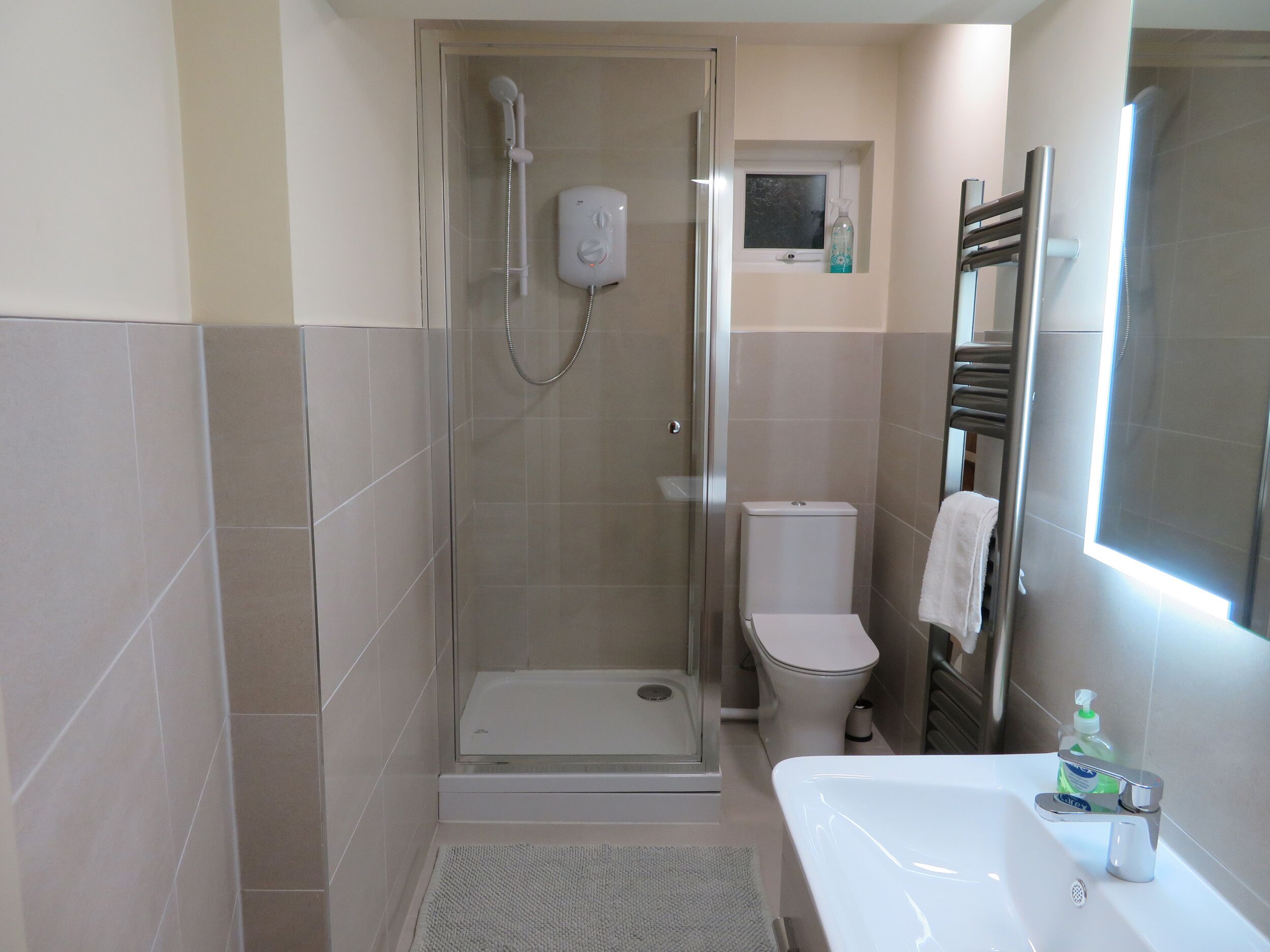 Cottage | Bathroom | Shower