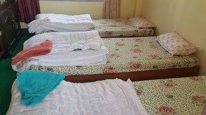 4 bedrooms, free WiFi - Friendship Home Stay (Kathmandu)
