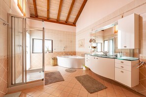 Bañera, bidet