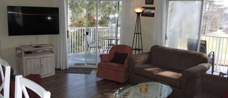 Villa, 2 Bedrooms | Living area