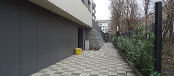 located in the  very center, well equipped, jakuzi and garage  for exclusive use