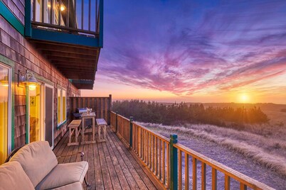 OCEAN FRONT, Pets OK, Ping Pong, Near Town and Discovery Trail (Ocean View A)