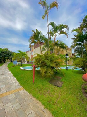 Appartement Classique | Piscine | 2 piscines extérieures, cabanons gratuits, parasols de plage