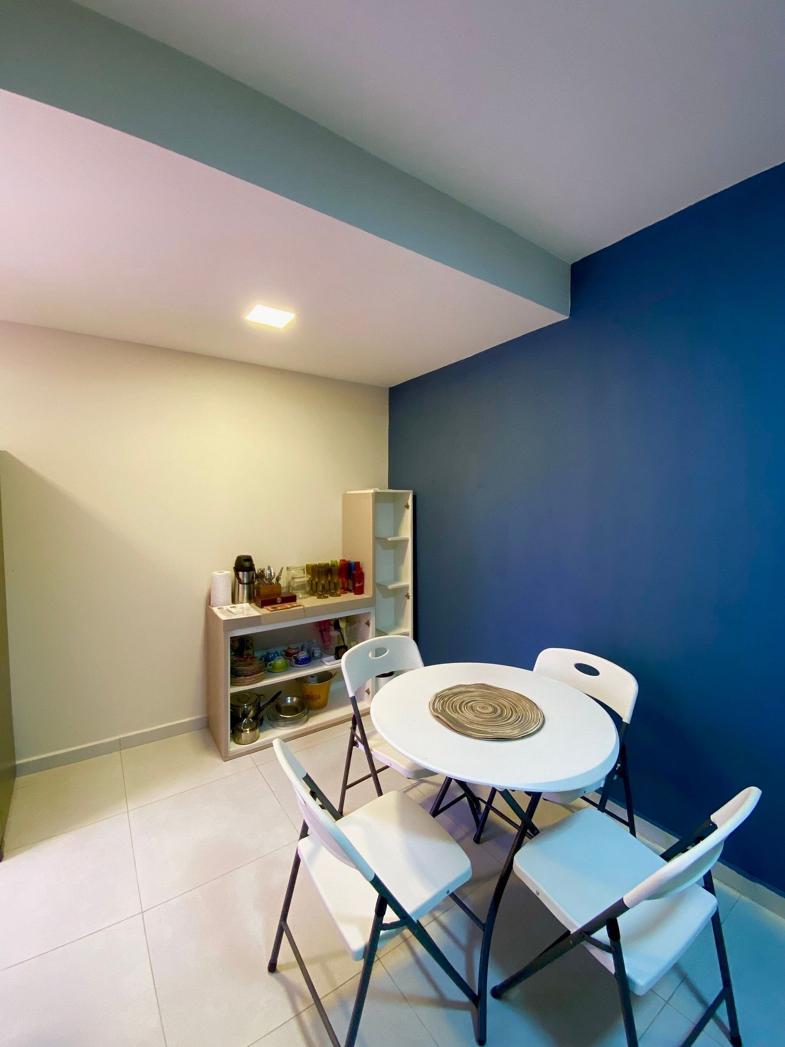 Basic Apartment | Dining