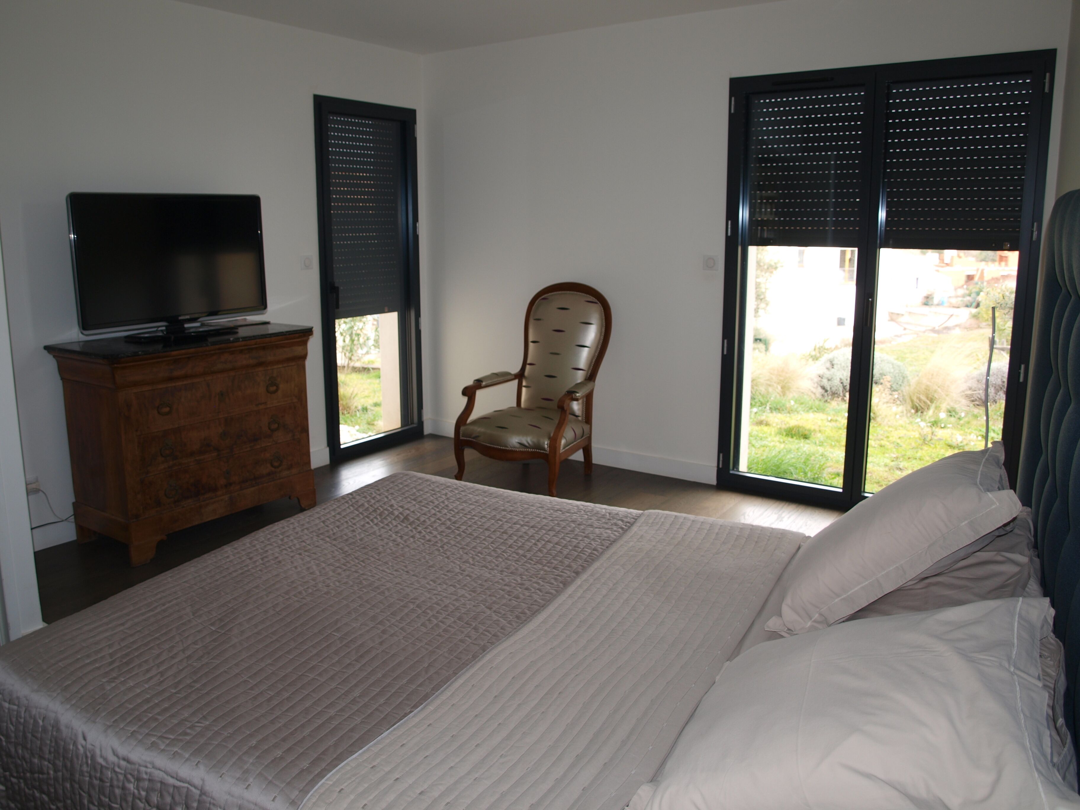 2 chambres, bureau, fer et planche à repasser, Wi-Fi gratuit