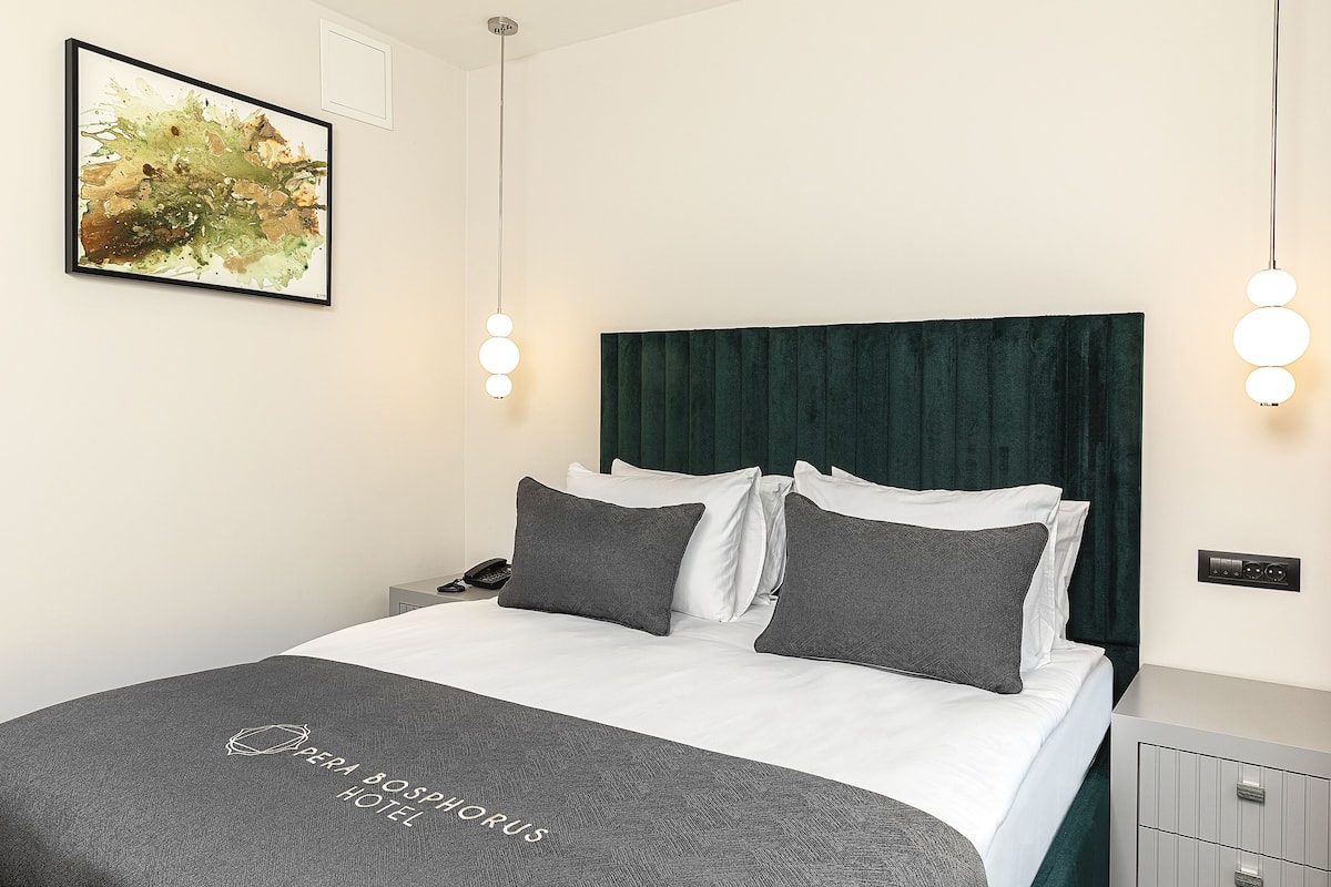 1 Schlafzimmer, hochwertige Bettwaren, Minibar, Zimmersafe