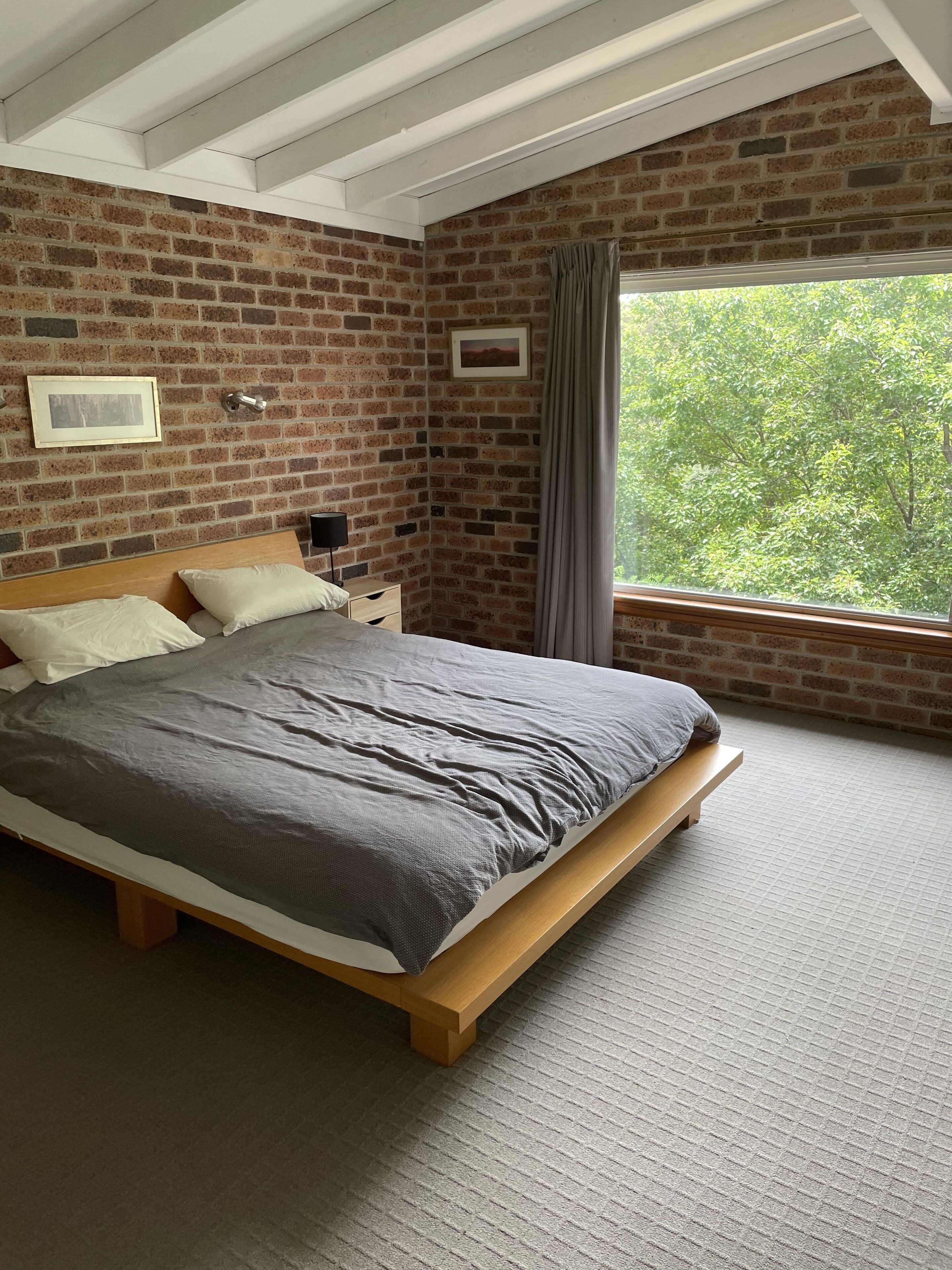 4 bedrooms, in-room safe, desk, iron/ironing board