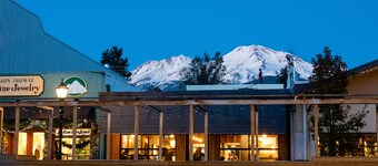 Basecamp Lodge - Cabin 5